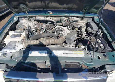 2000 Ford Ranger Xl/Xlt из США, поврежденный, VIN 1FTYR10V4YTB04611